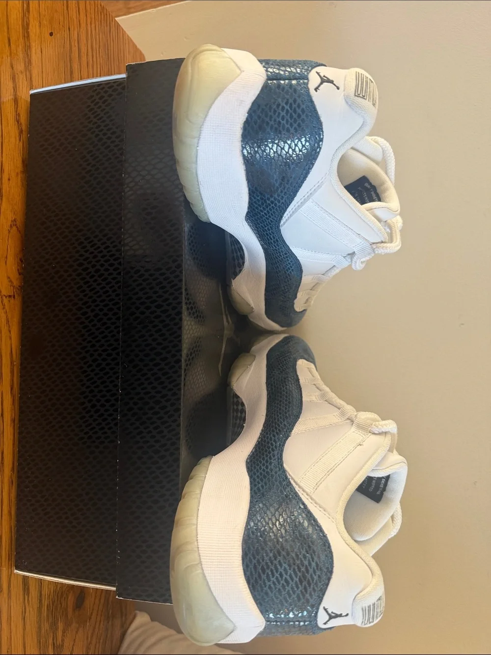 Air Jordan 11 retro low LE